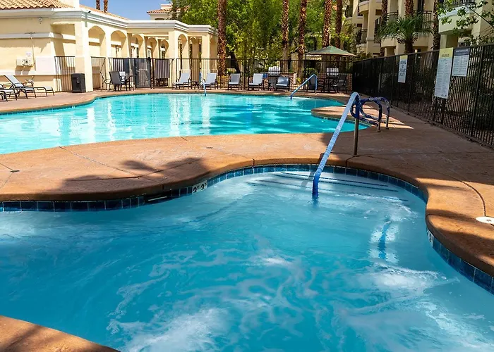 Club De Soleil All-Suite Resort Las Vegas